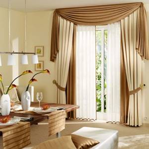 Оригинально и элегантно украсить интерьер можно с помощью двойных штор