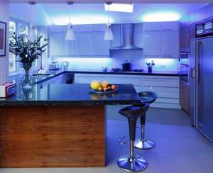 Подсветка под шкафы на кухне из светодиодной ленты выбор элементов, схемы, монтаж своими руками